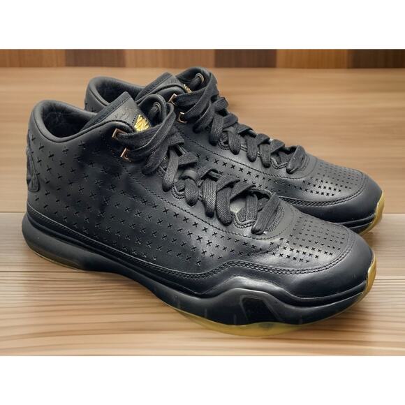 kobe gum shoes